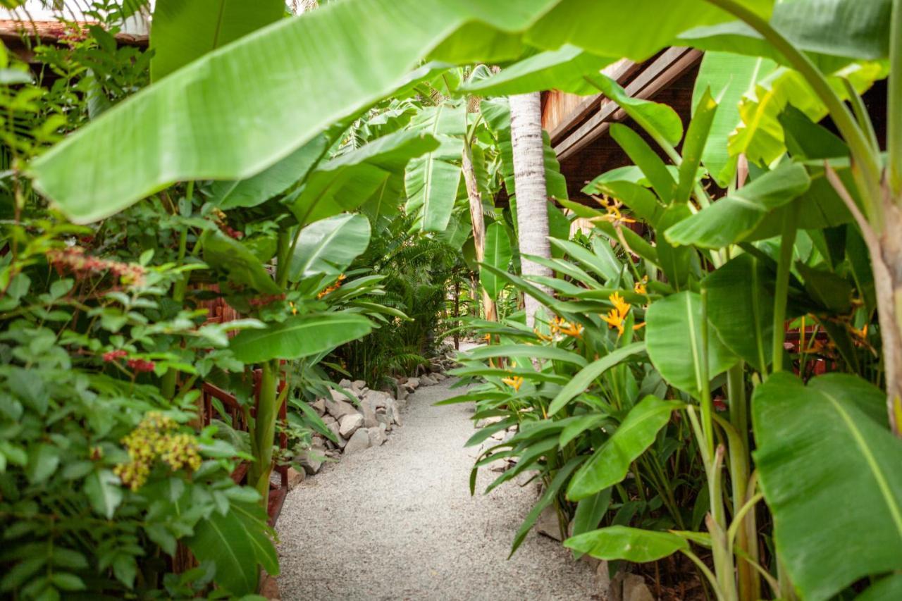 Authentic Khmer Village Resort Siem Reap Bagian luar foto