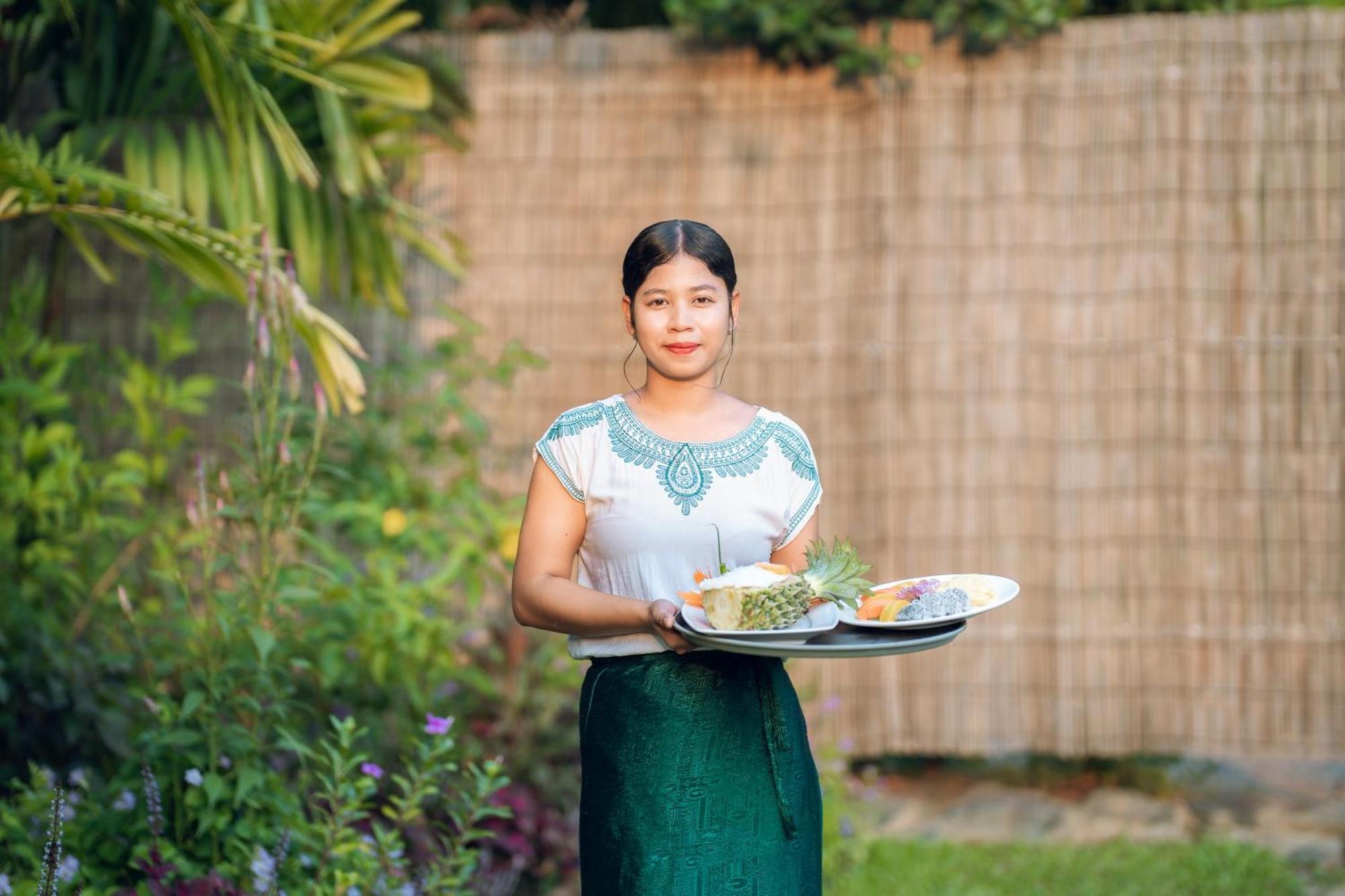 Authentic Khmer Village Resort Siem Reap Bagian luar foto