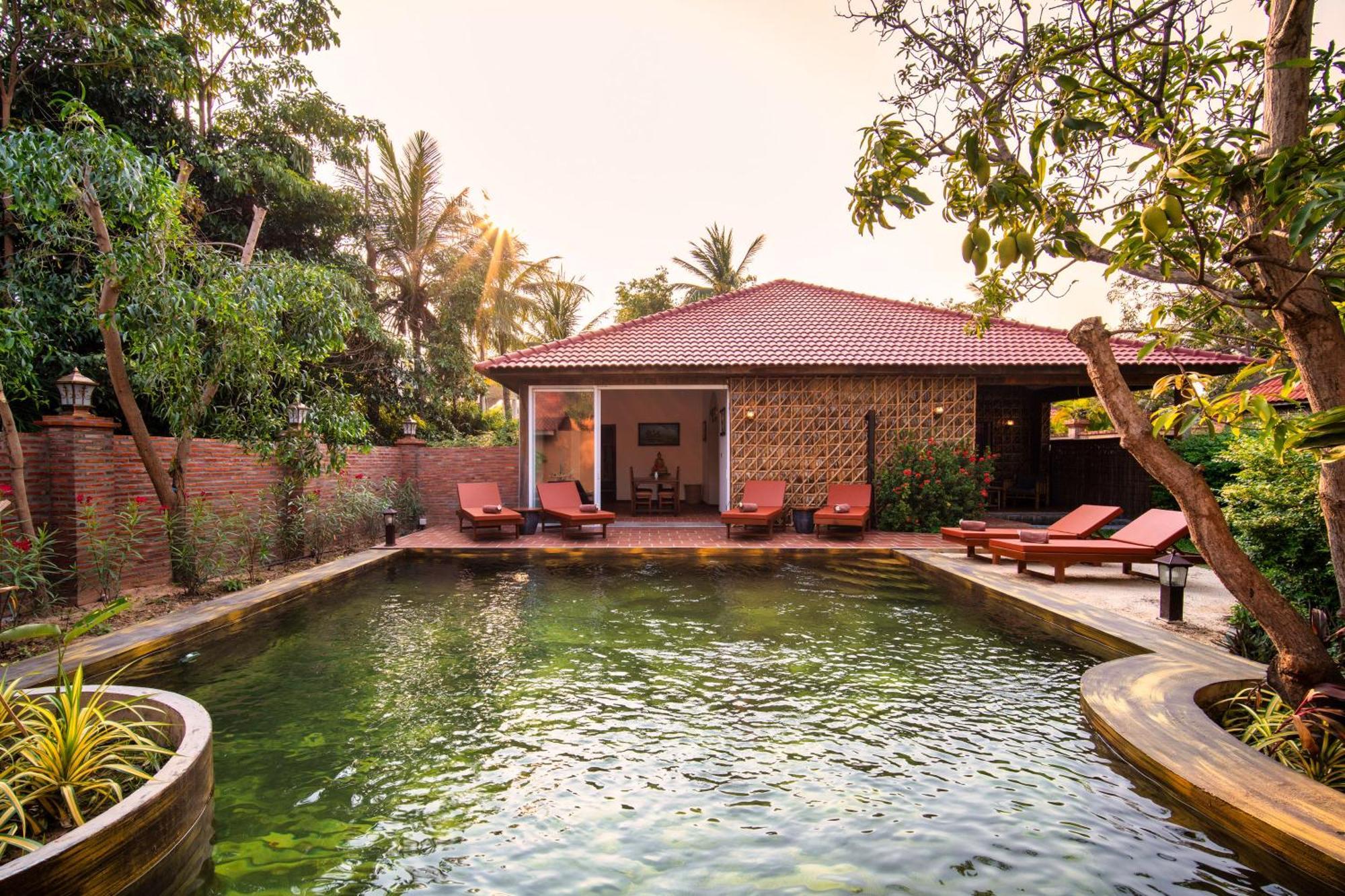 Authentic Khmer Village Resort Siem Reap Bagian luar foto