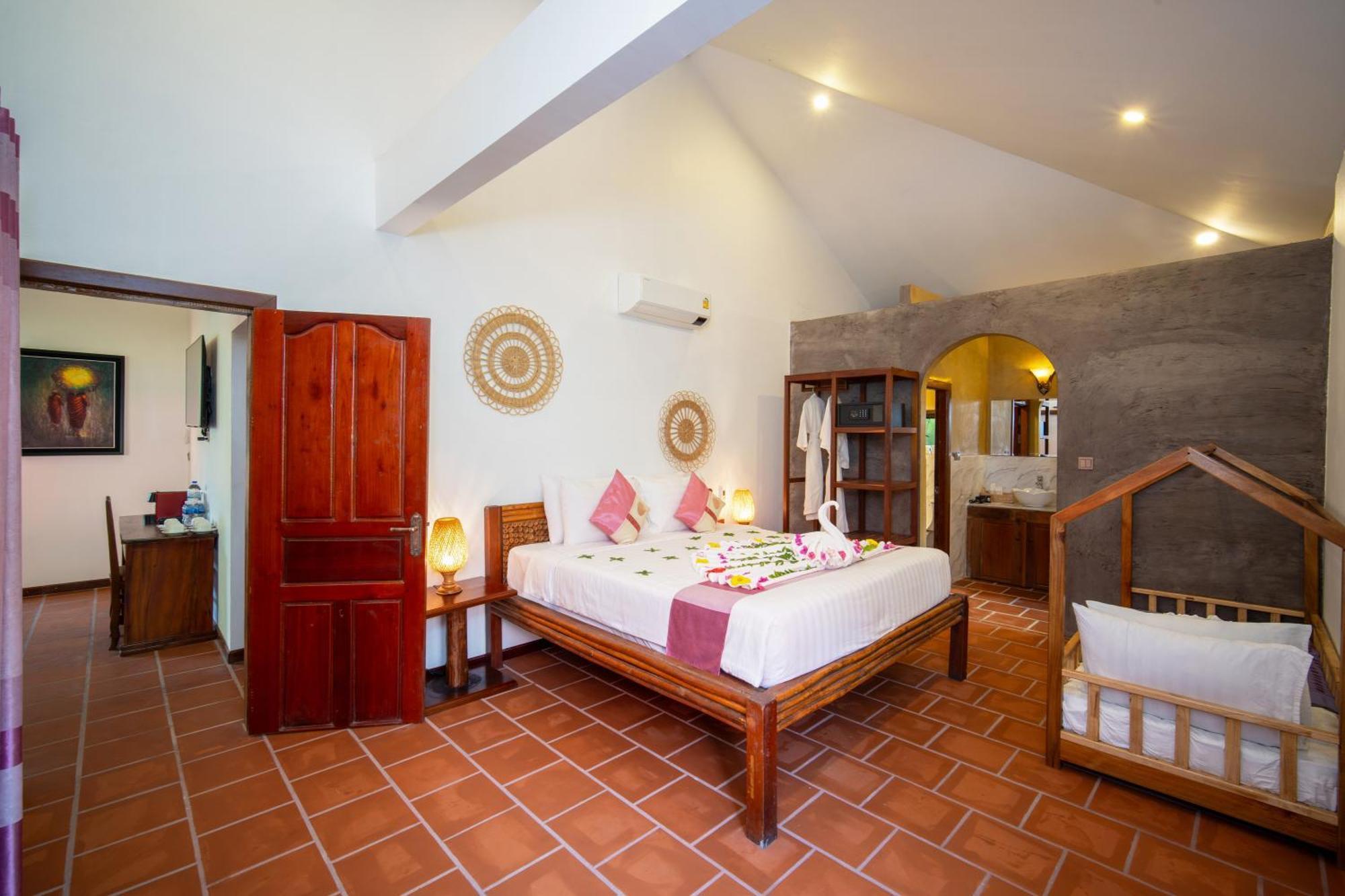 Authentic Khmer Village Resort Siem Reap Bagian luar foto