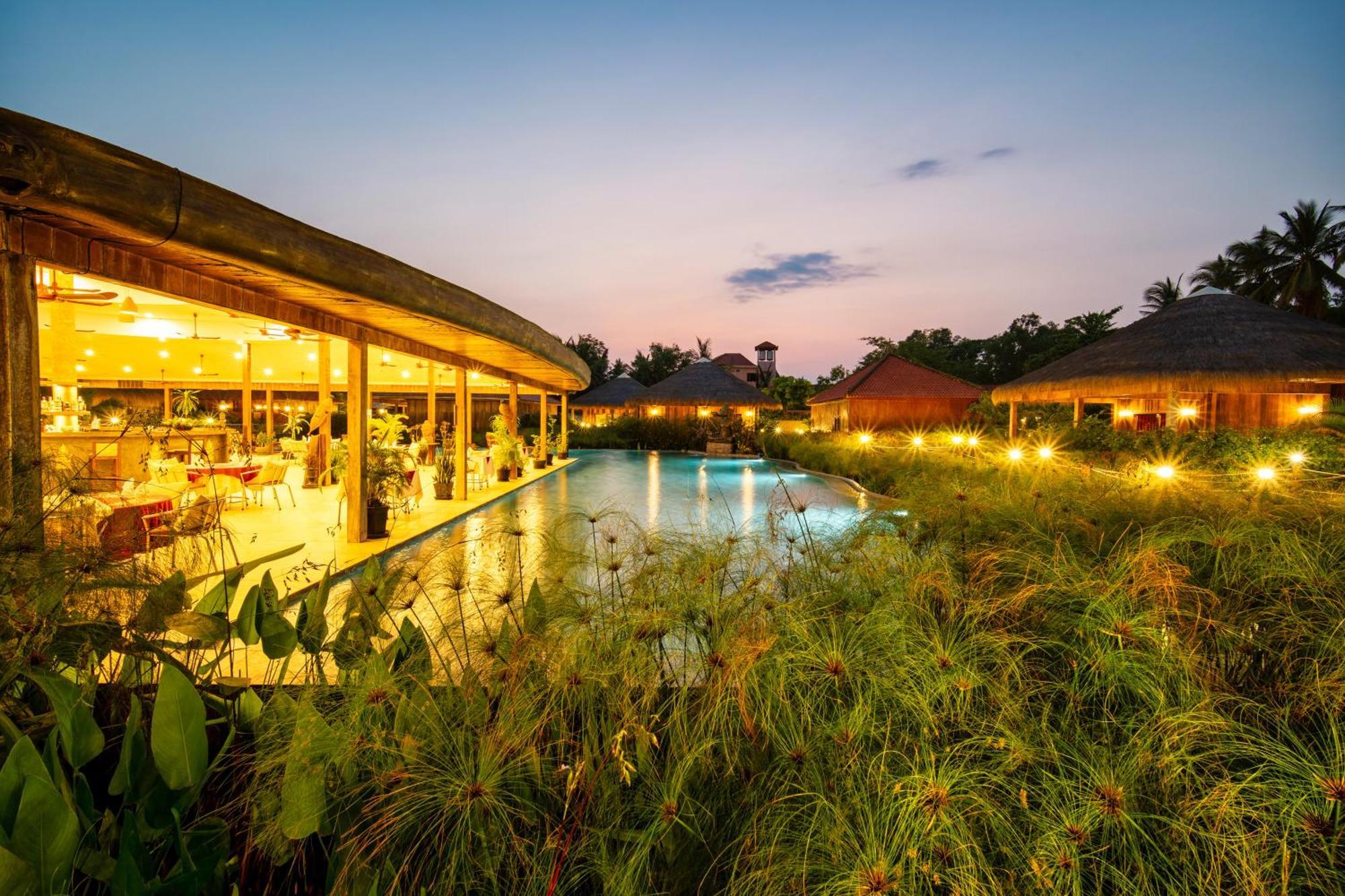 Authentic Khmer Village Resort Siem Reap Bagian luar foto