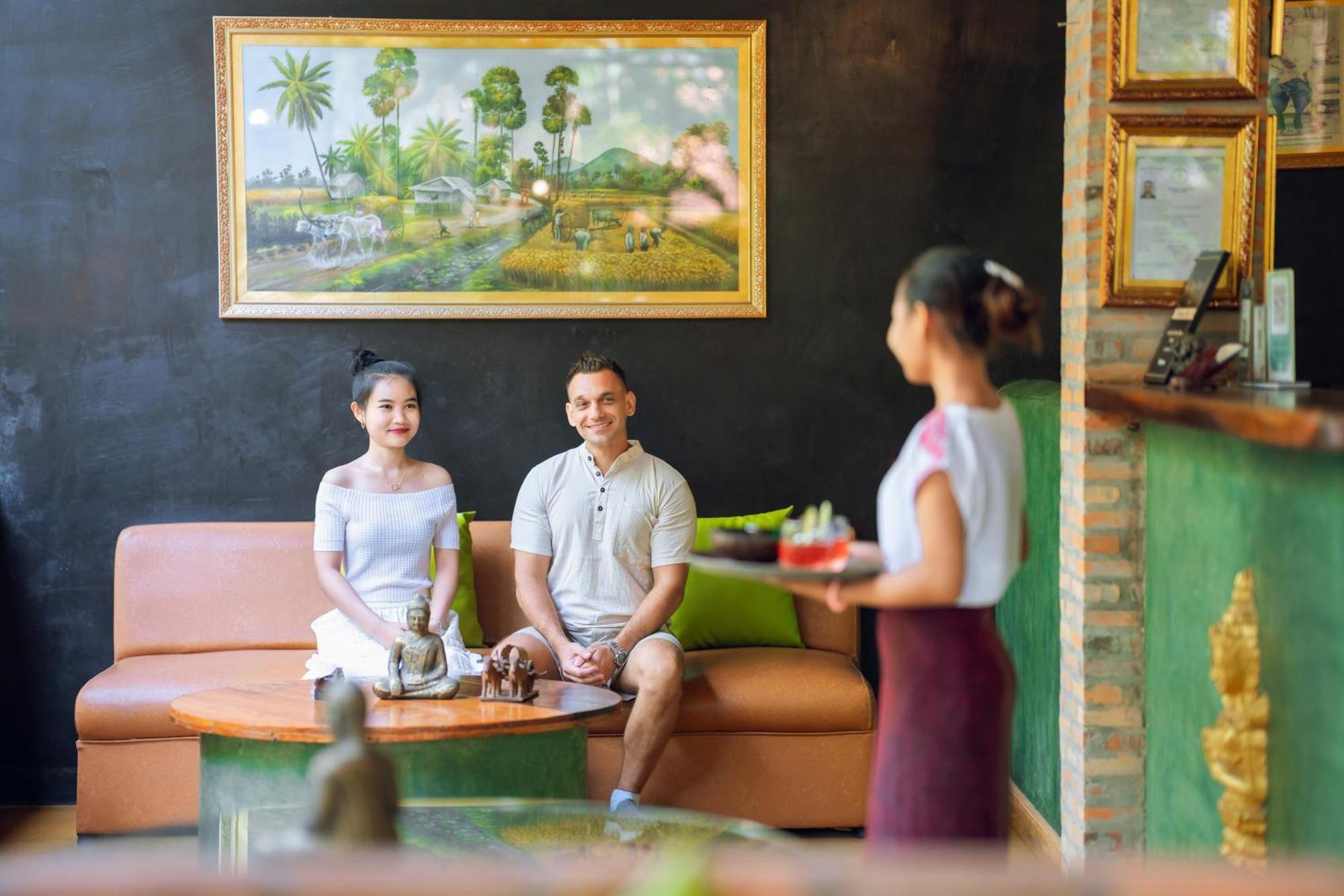 Authentic Khmer Village Resort Siem Reap Bagian luar foto