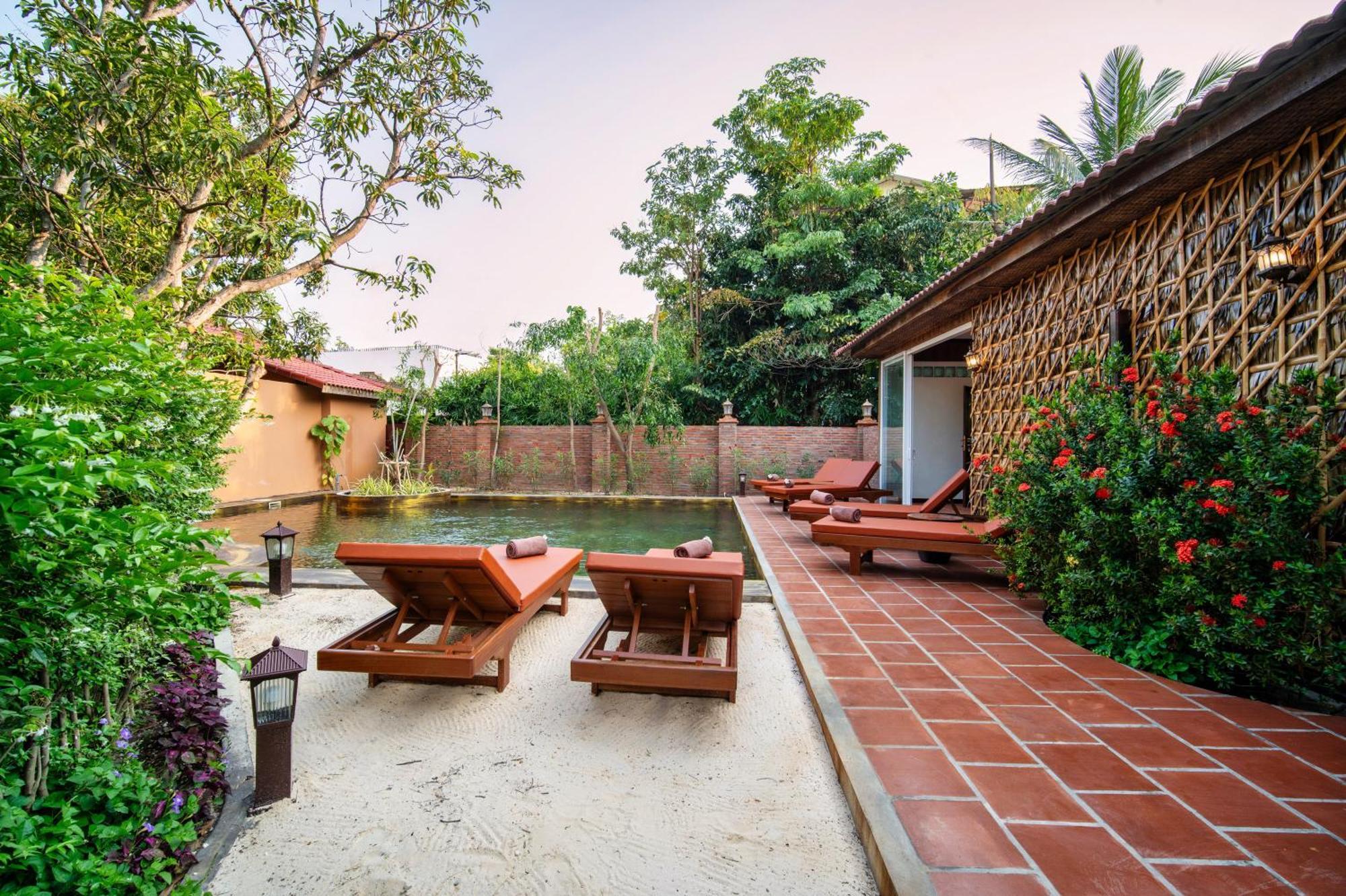 Authentic Khmer Village Resort Siem Reap Bagian luar foto